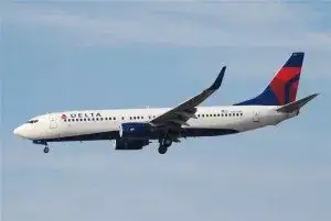 Delta_Air_Lines_Boeing_737-800