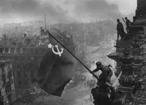 Soviet_flag_Reichstag