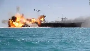 Iranian_mock_carrier.2